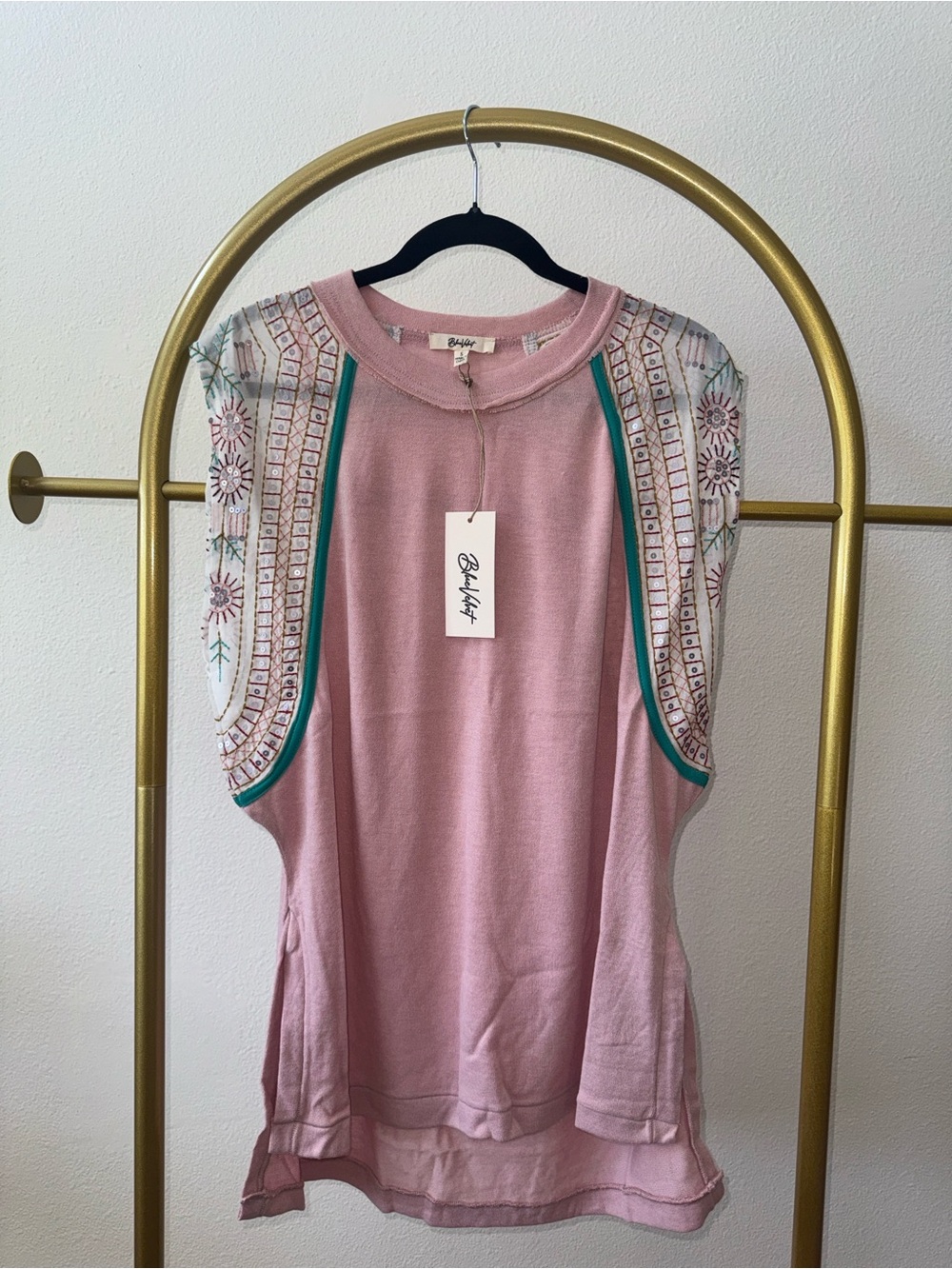 Blue velvet Pink Sleeveless Knit Top with Embroidered Panels